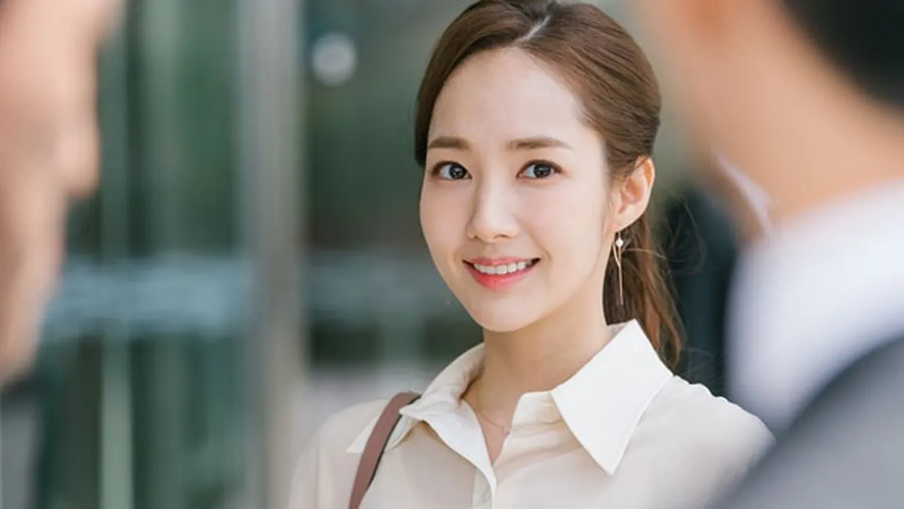 Bahas Style Favorit, Park Min Young Pilih Gayanya dalam 'SECRETARY KIM' Bahas Style Favorit, Park Min Young Pilih Gayanya dalam 'SECRETARY KIM'