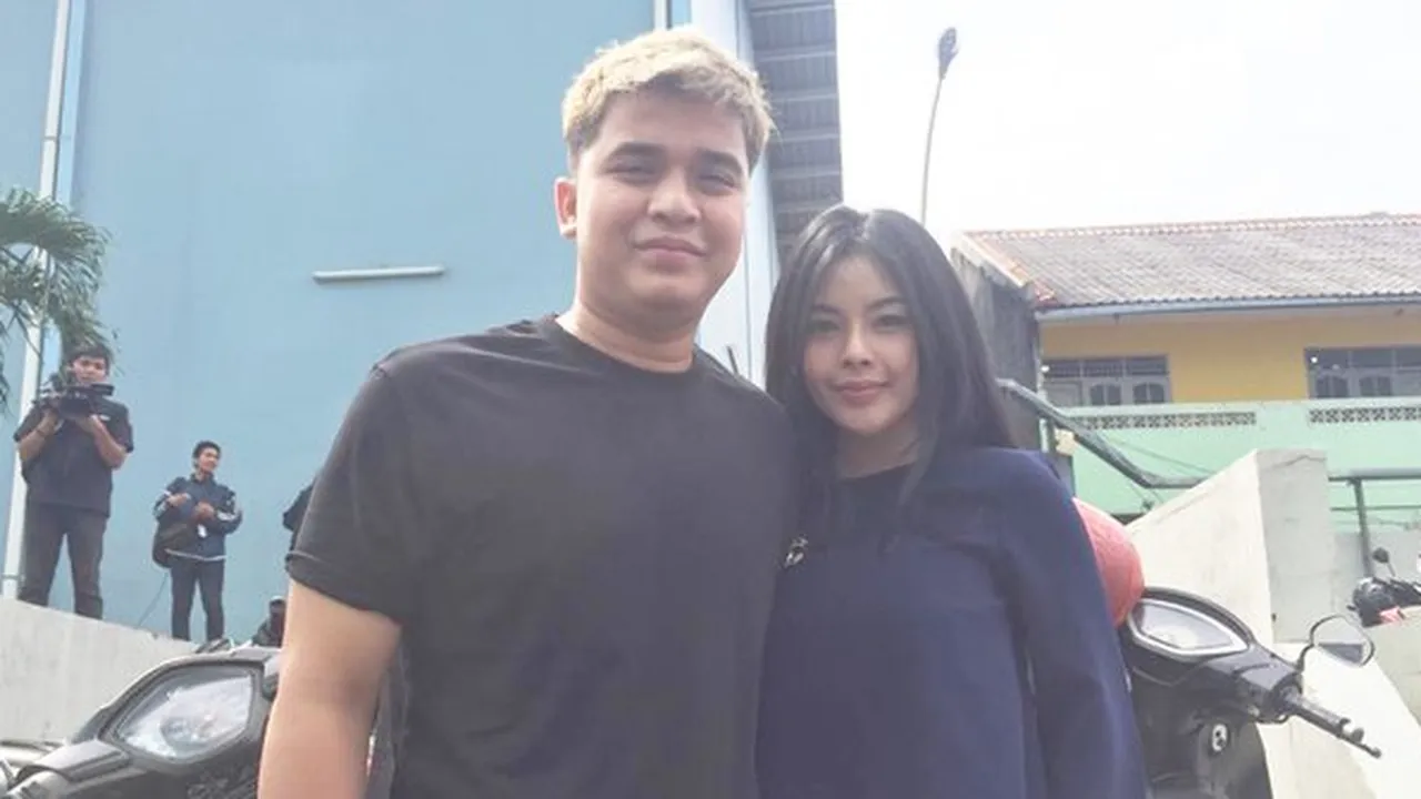 Bakal Segera Lamar Sang Kekasih, Billy Syahputra Masih Rahasiakan Tanggalnya