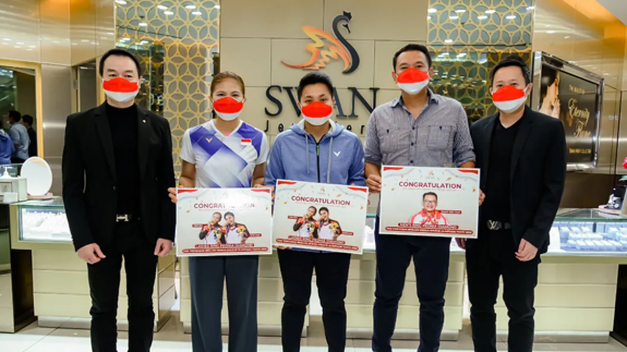 Banjir Hadiah, Greysia Polii dan Apriyani Rahayu Dapat Perhiasan Berlian di Hari Kemerdekaan Indonesia Banjir Hadiah, Greysia Polii dan Apriyani Rahayu Dapat Perhiasan Berlian di Hari Kemerdekaan Indonesia