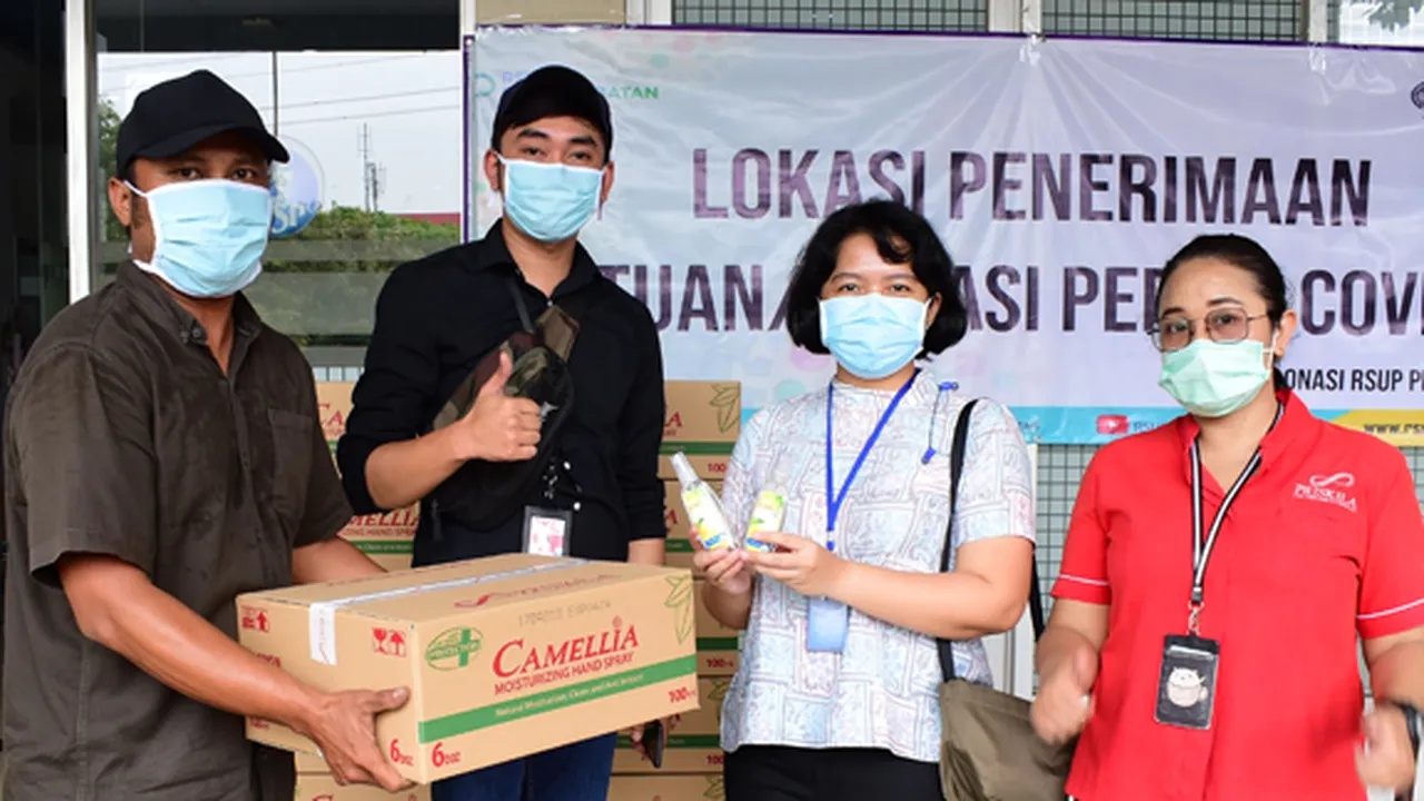 Bantu Hadapi Corona, Priskila Salurkan 7200 Botol Hand Spray ke RSUP Persahabatan Jakarta Timur