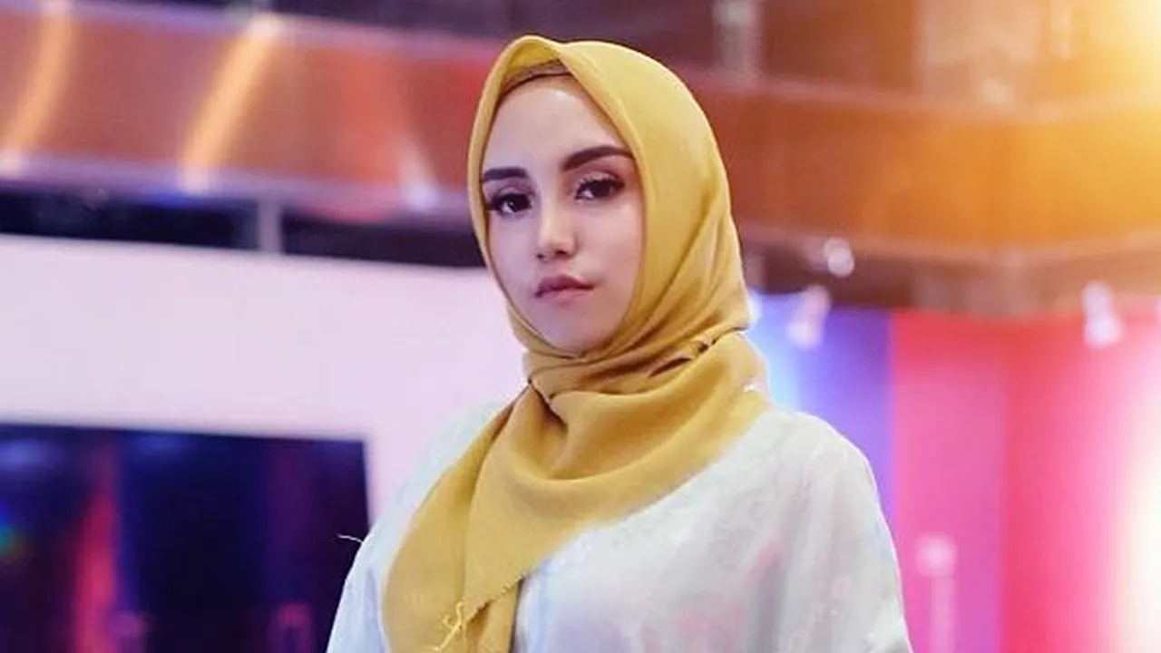 Banyak Pria Pamer Harta Demi Dapatkan Hati Salmafina Sunan