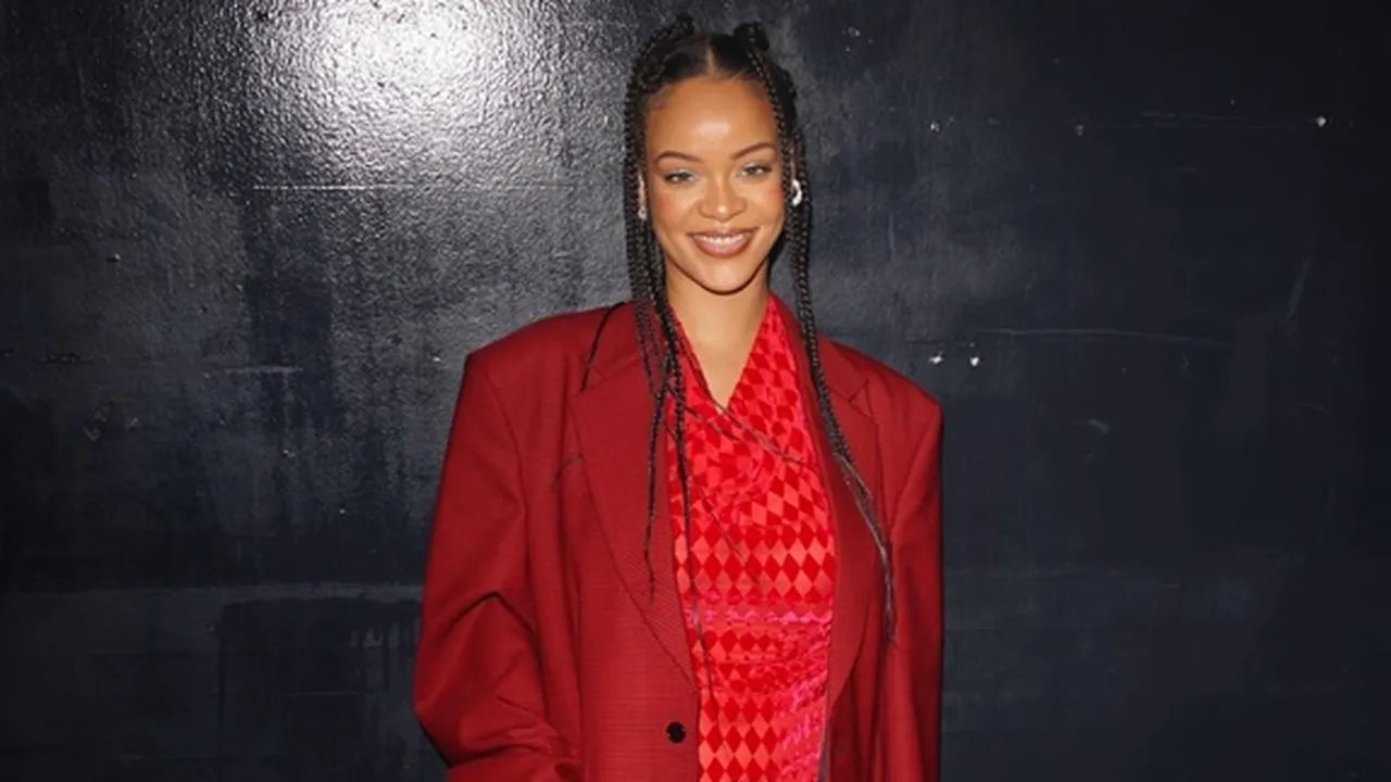 Barbados Resmi Jadi Negara Republik Baru, Rihanna Dinobatkan Sebagai Pahlawan Nasional