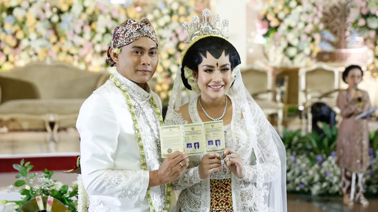 Baru 4 Bulan Menikah, Shinta Bachir Gugat Cerai Suami ke Pengadilan Agama Baru 4 Bulan Menikah, Shinta Bachir Gugat Cerai Suami ke Pengadilan Agama