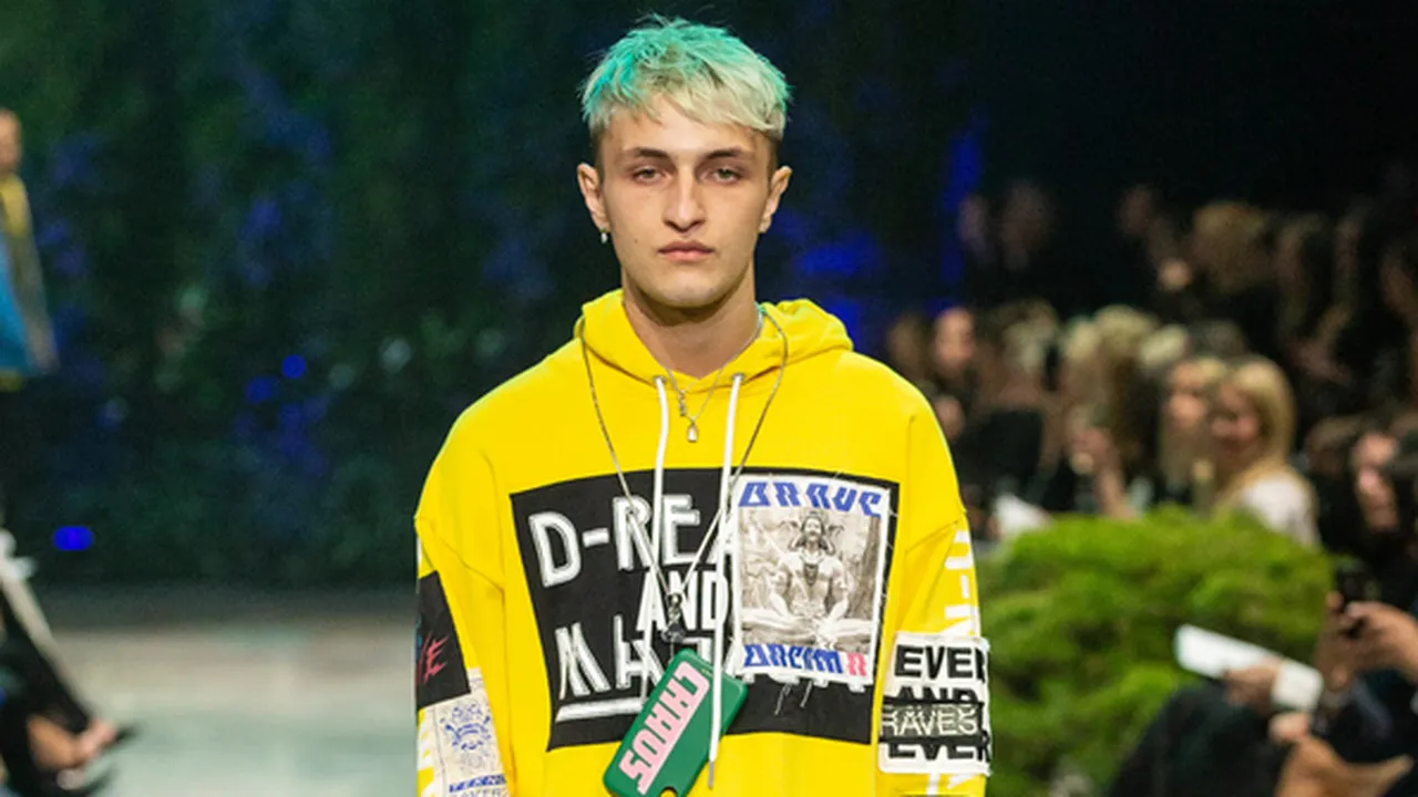 Baru Dibaptis, Ini Pengakuan Anwar Hadid Soal Perbedaaan Agama dalam Keluarga