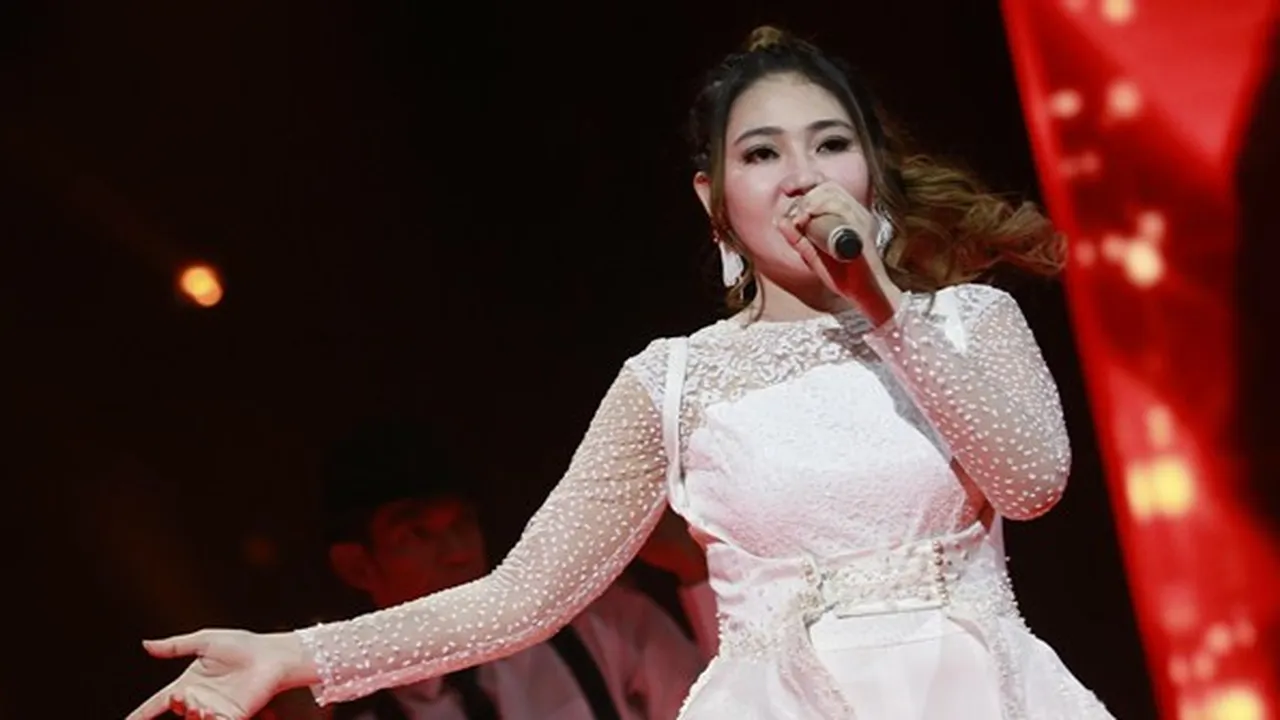Baru Rayakan Ultah, Via Vallen Berharap Umurnya 16 Tahun Terus