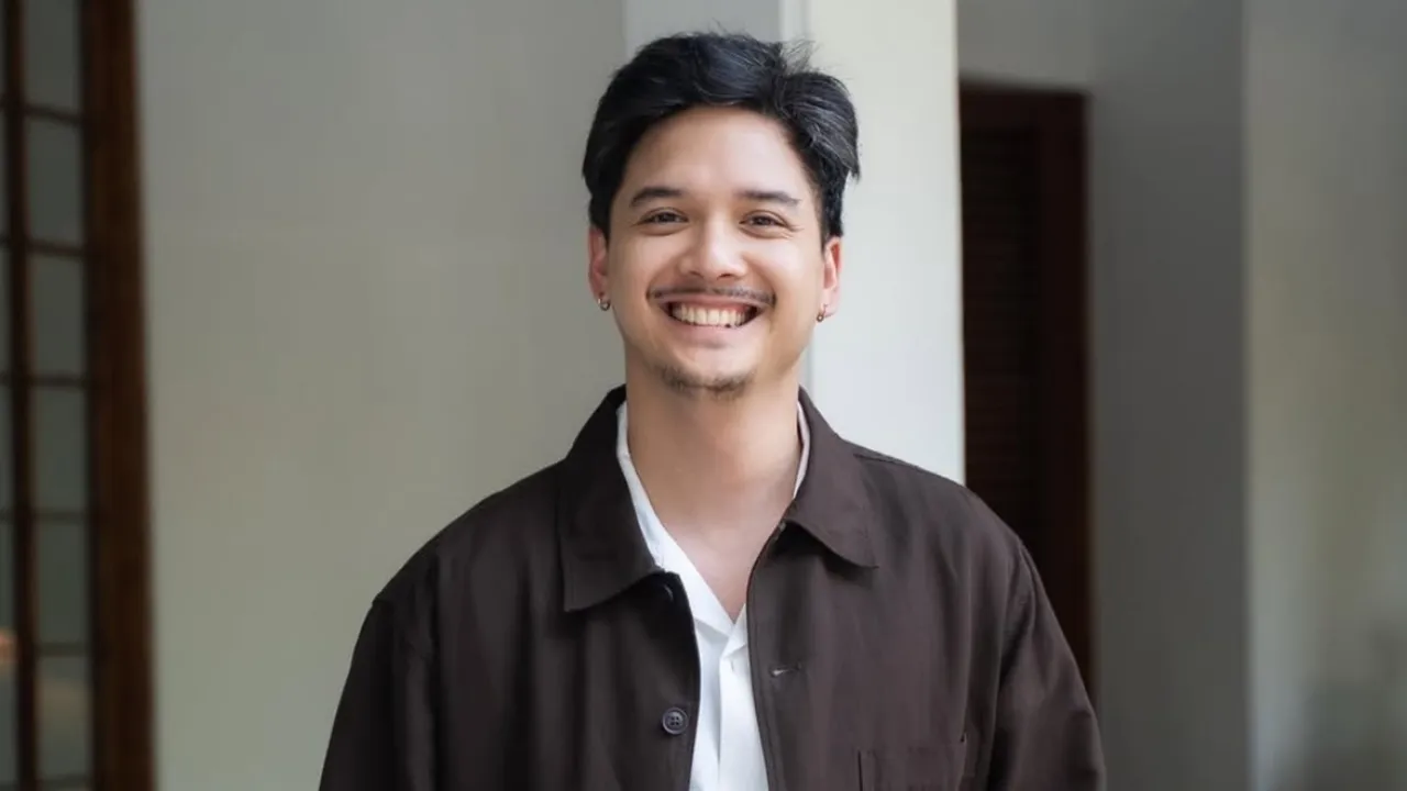 Baskara Mahendra Kenang Momen Langka Sebagai Anak Pilot, Duduk di Kokpit Pesawat