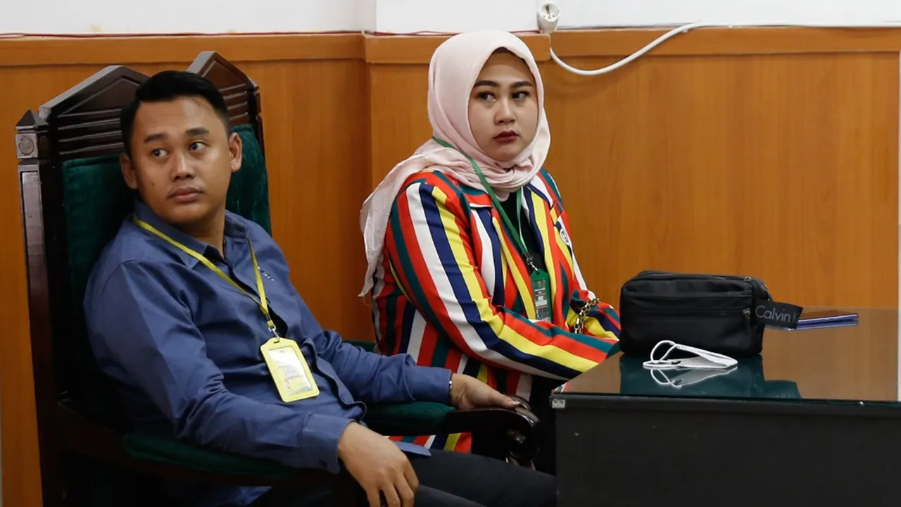 Batal Bertemu Anak, Shelvie Hana Kecewa Daus Mini Tak Hadir Dalam Sidang