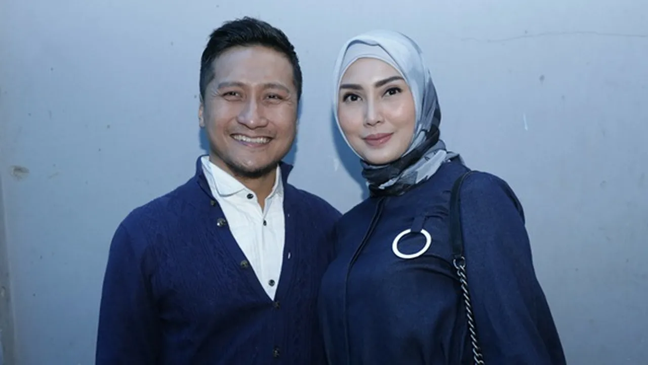 Beberkan Rahasia Hubungan Langgeng, Arie Untung: Jangan Jadi Pria Tempe