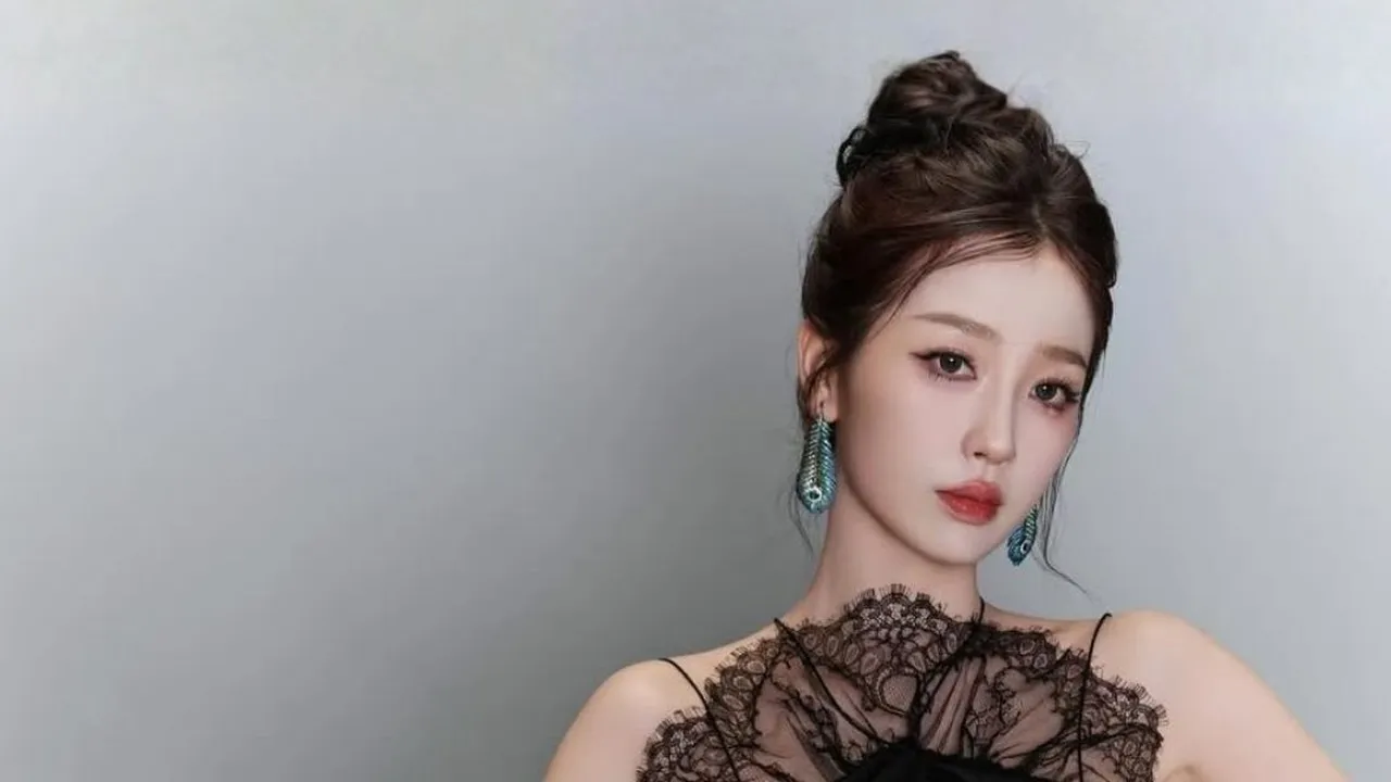 Beda Penampilan Aktris China saat Pakai Makeup dan Tidak