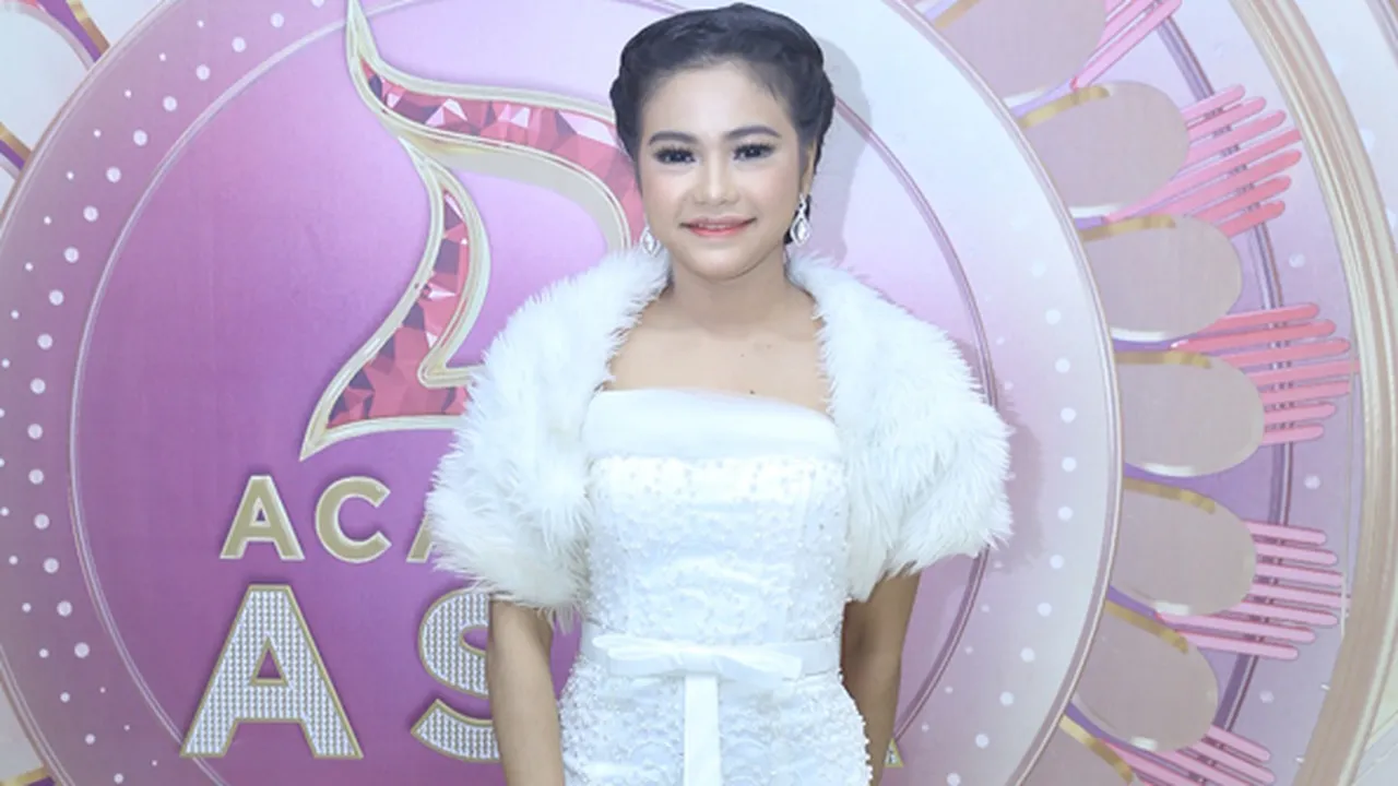 Tetap Cantik, Begini Keseruan Rara LIDA Saat Lakukan Chubby Bunny Challenge