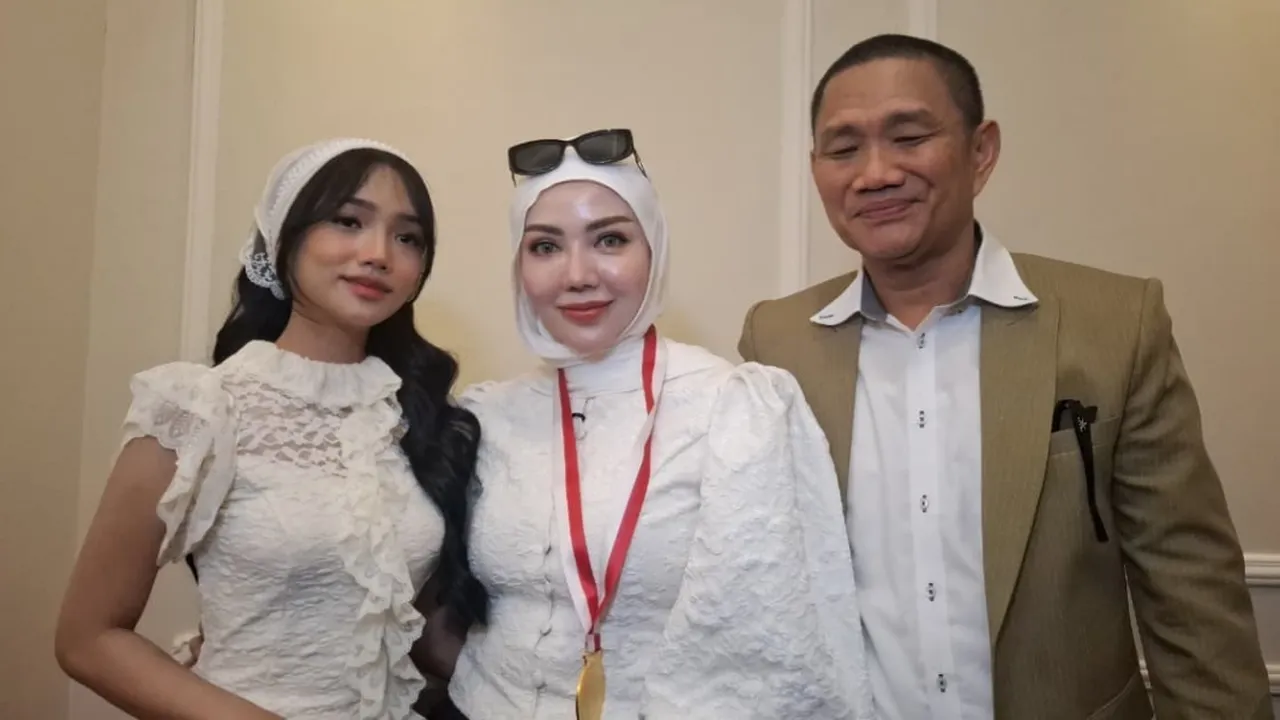 Bella Shofie Gandeng Fuji An, Cetak Rekor MURI Afiliator