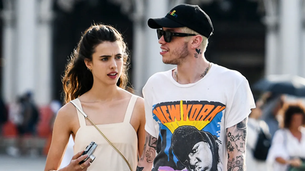 Belum Genap 2 Bulan Pacaran, Pete Davidson & Margaret Qualley Dikabarkan Putus
