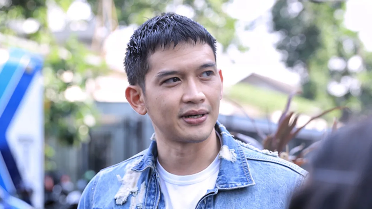 Belum Genap Setahun Pacaran, Rezky Aditya Akan Segera Nikahi Pacar