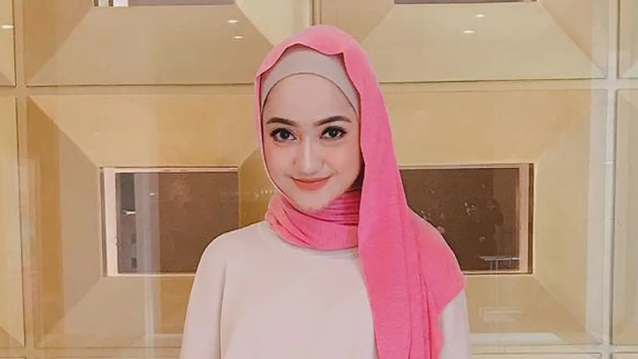 Belum Lama Mualaf, Marcella Simon Curhat Pengalaman Lucu Saat Belajar Ngaji