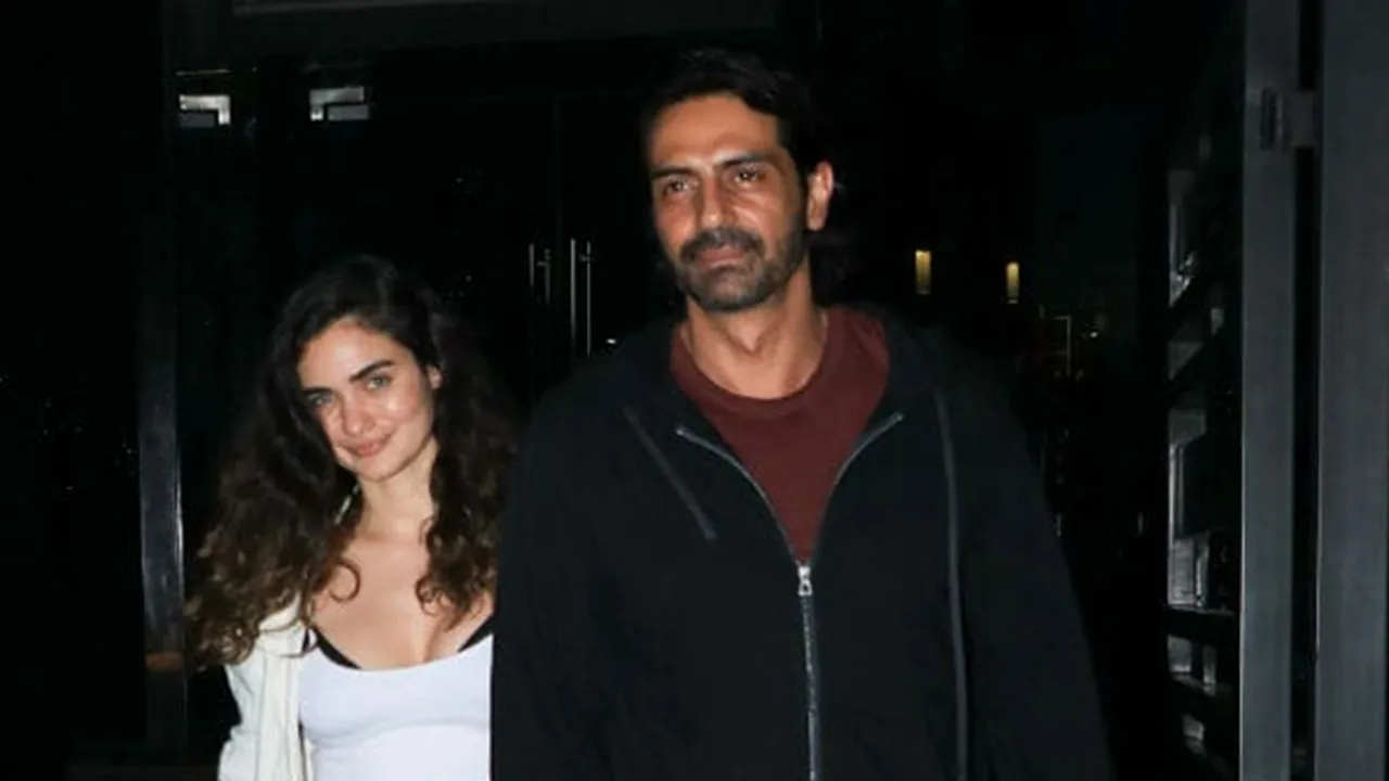 Belum Resmi Cerai, Arjun Rampal Umumkan Kehamilan Pacar Baru
