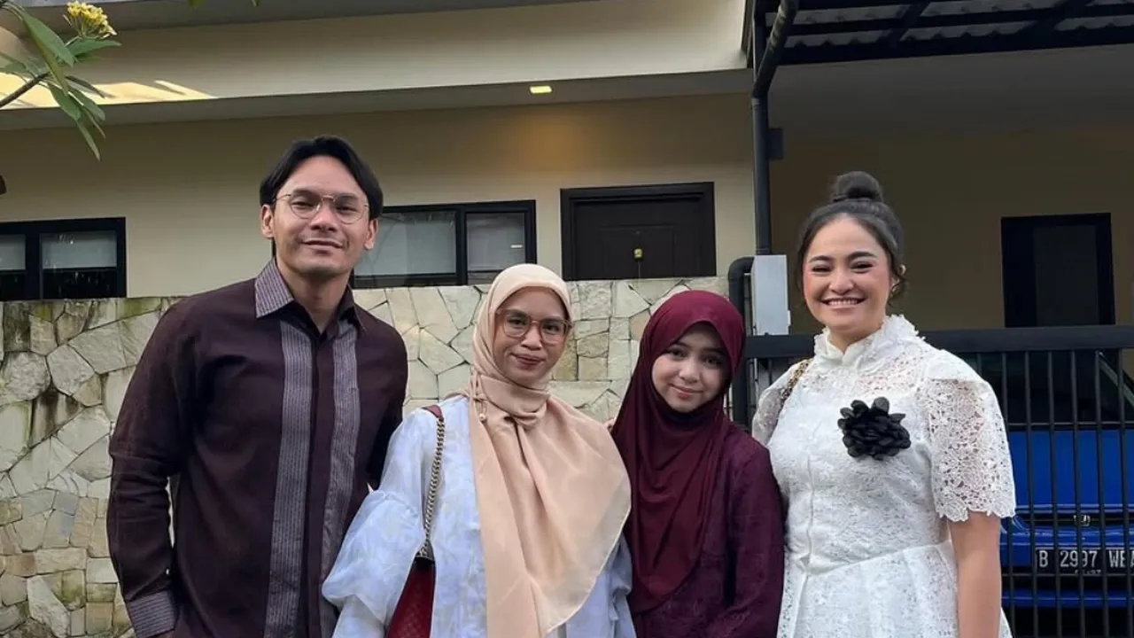 Ben Kasyafani Kerja di Malam Tahun Baru, Sienna Liburan ke Bali Bareng Marshanda Ben Kasyafani Kerja di Malam Tahun Baru, Sienna Liburan ke Bali Bareng Marshanda