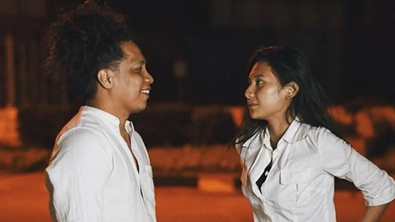 Berakhir Damai, Arie Kriting Akhirnya Temui Keluarga Indah Permatasari Berakhir Damai, Arie Kriting Akhirnya Temui Keluarga Indah Permatasari