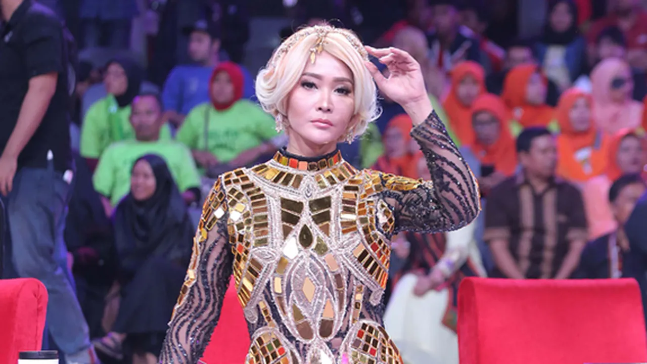 Berang Jajanan Klepon Disebut Tak Islami, Inul Daratista: Bersaing Boleh Tapi Jangan Kebangetan