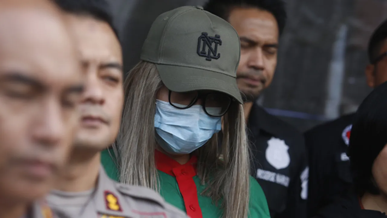 Berawal dari Laporan Masyarakat, Polisi Intai Lucinta Luna Selama 2 Bulan