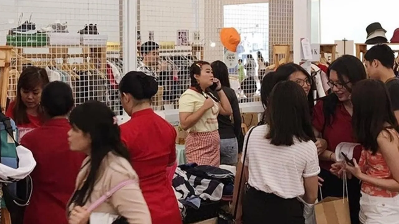 Berburu Barang Preloved Hanya di Flea Market Selebgram Invasion 3.0 Mall of Indonesia