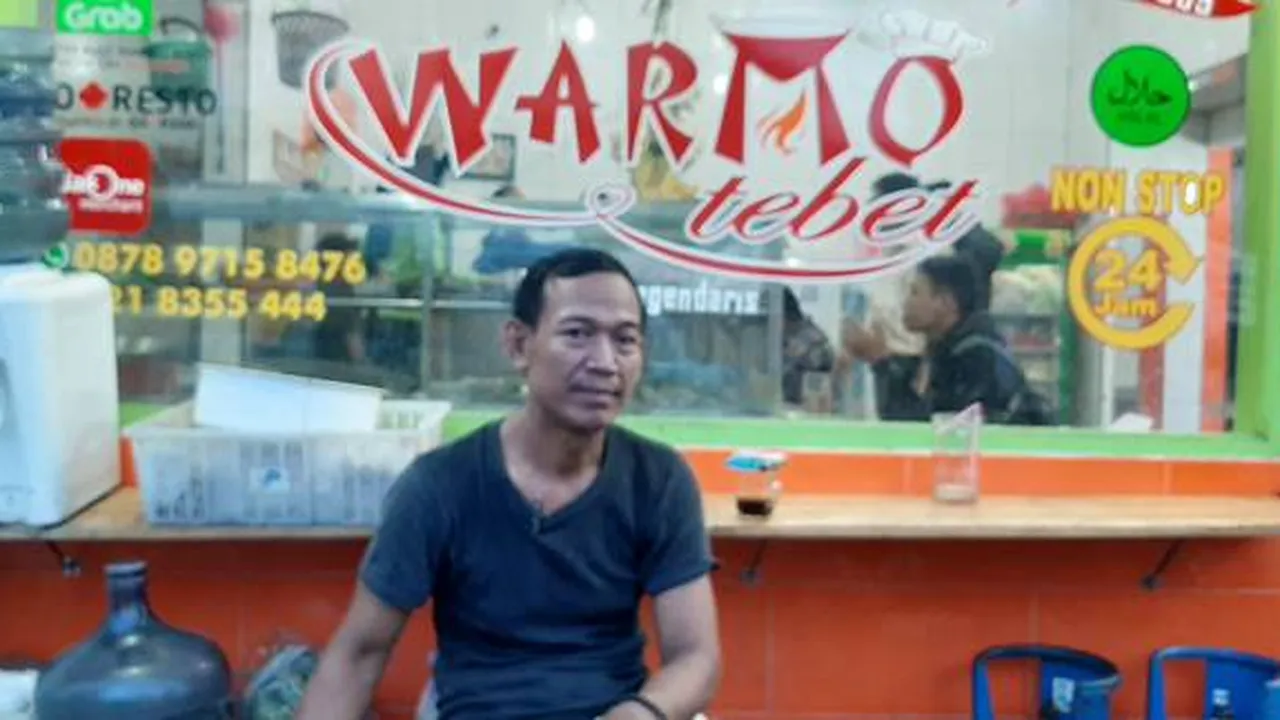 Berdiri Sejak Tahun 1969 Hingga Jadi Langganan Para Artis, Warteg Warmo Tebet Bocorkan Rahasianya Berdiri Sejak Tahun 1969 Hingga Jadi Langganan Para Artis, Warteg Warmo Tebet Bocorkan Rahasianya