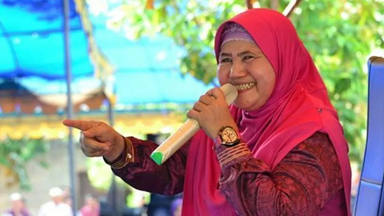 Beredar Kabar Hoaks Mamah Dedeh Meninggal Dunia, Abdel Achrian Angkat Bicara