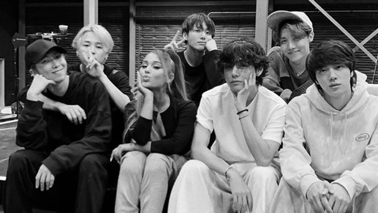 Berfoto dengan Ariana Grande, V BTS Jadi Perbincangan Hangat
