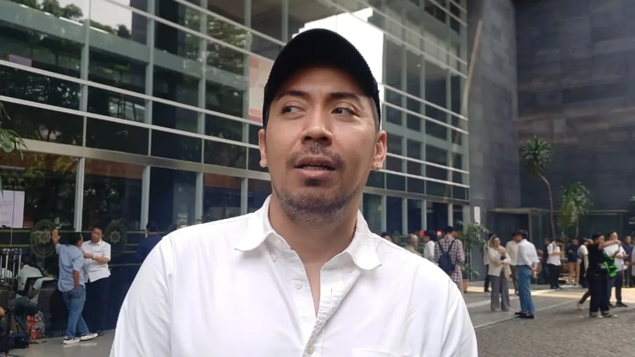 Beri Dukungan, Aktor Khiva Iskak Akui Sering Sharing Bareng Nadiem Makarim