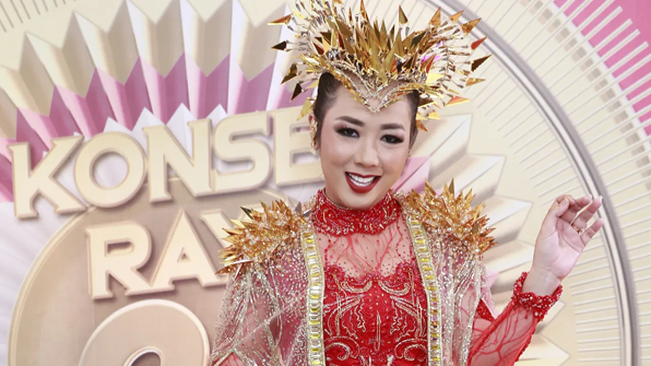 Suami Ulang Tahun, Soimah Beri Kejutan Bersama Anak dan Keluarganya