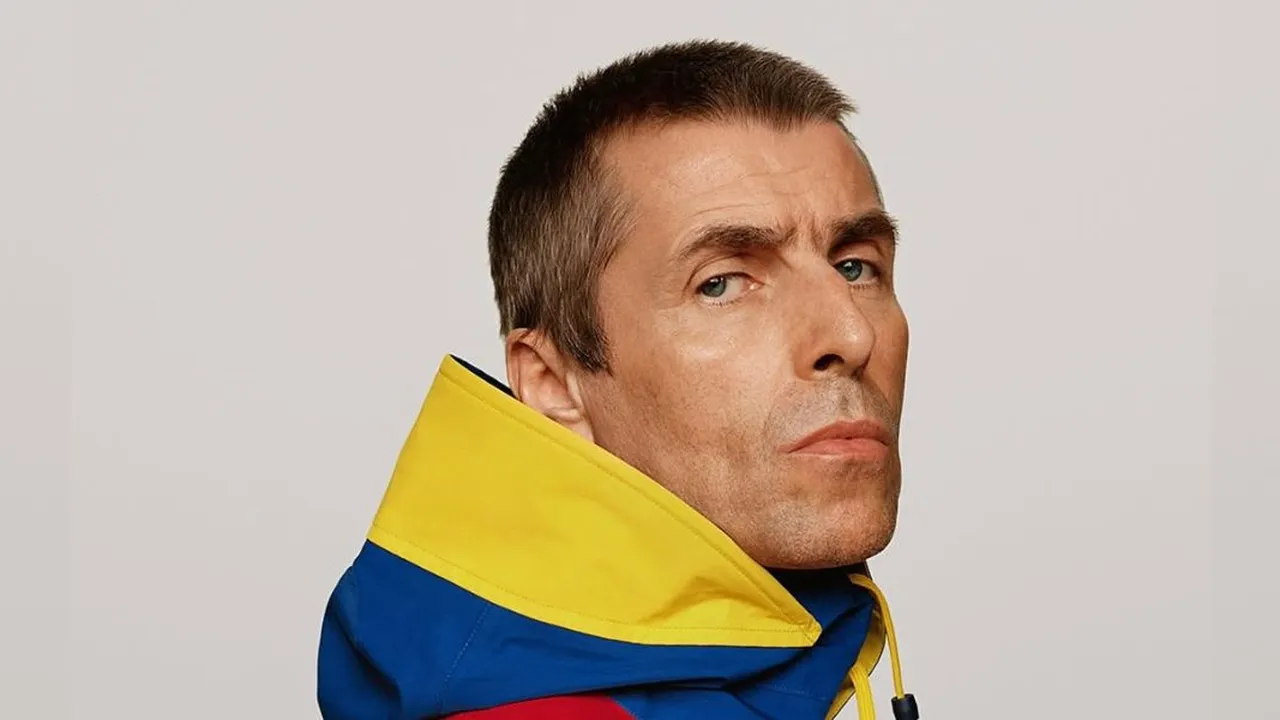 Berkat Kepeduliannya pada Hewan Adopsi, Liam Gallagher Terima Penghargaan PETA