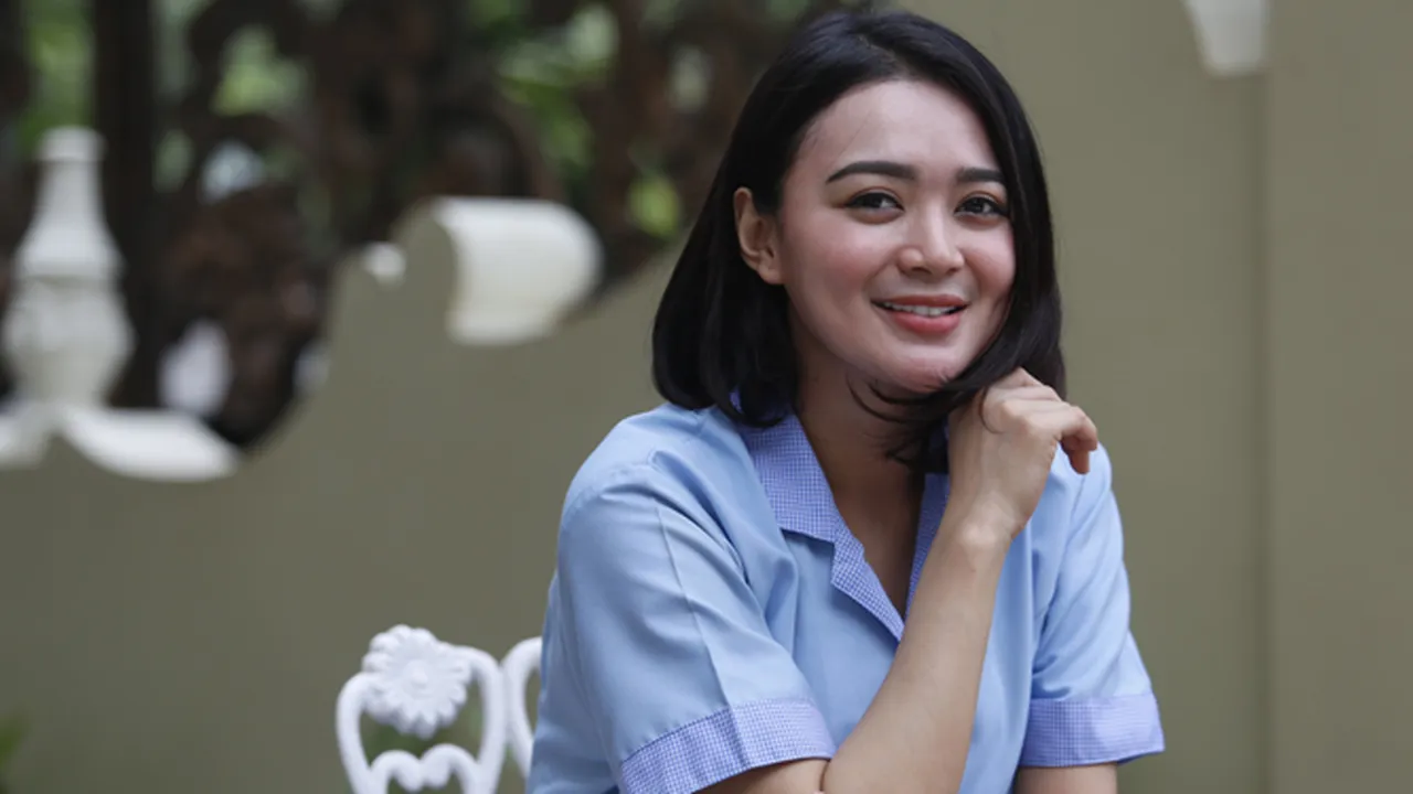Lari di Atas Treadmill Sampai Berkeringat, Cantiknya Wika Salim Usai Lakukan Workout