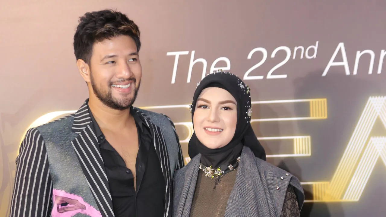 Berlibur Ke Tanah Suci, Ammar Zoni & Irish Bella Bakal Vakum?