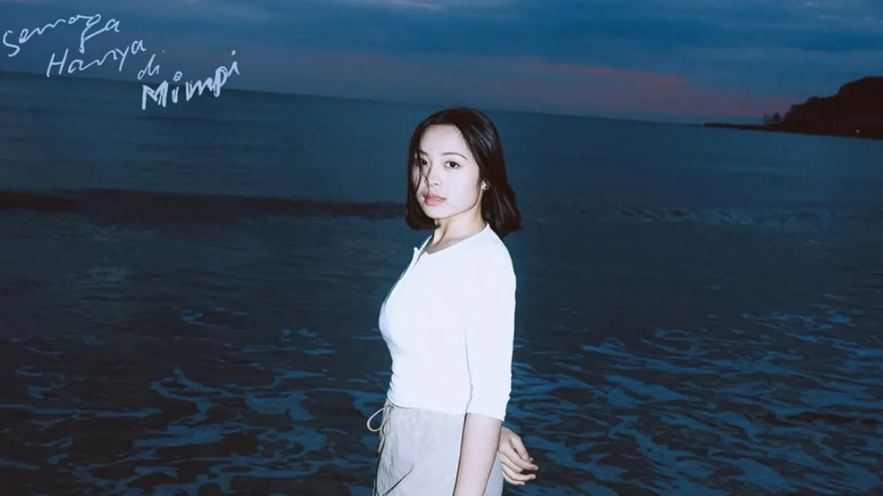 Bernadya Usung Konsep Visual Era 2000-an Lewat Pemotretan di Kamakura