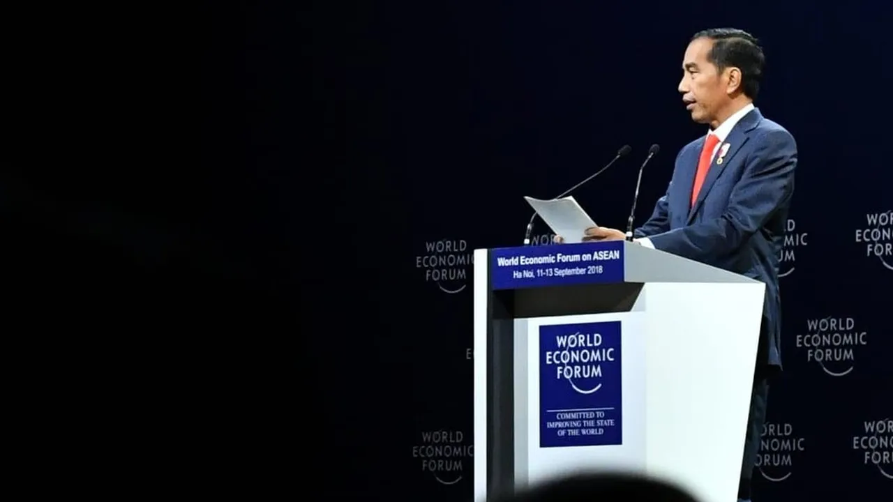 Berpidato di Hanoi, Jokowi Sebut Perekonomian Dunia Layaknya Avengers: Infinity War