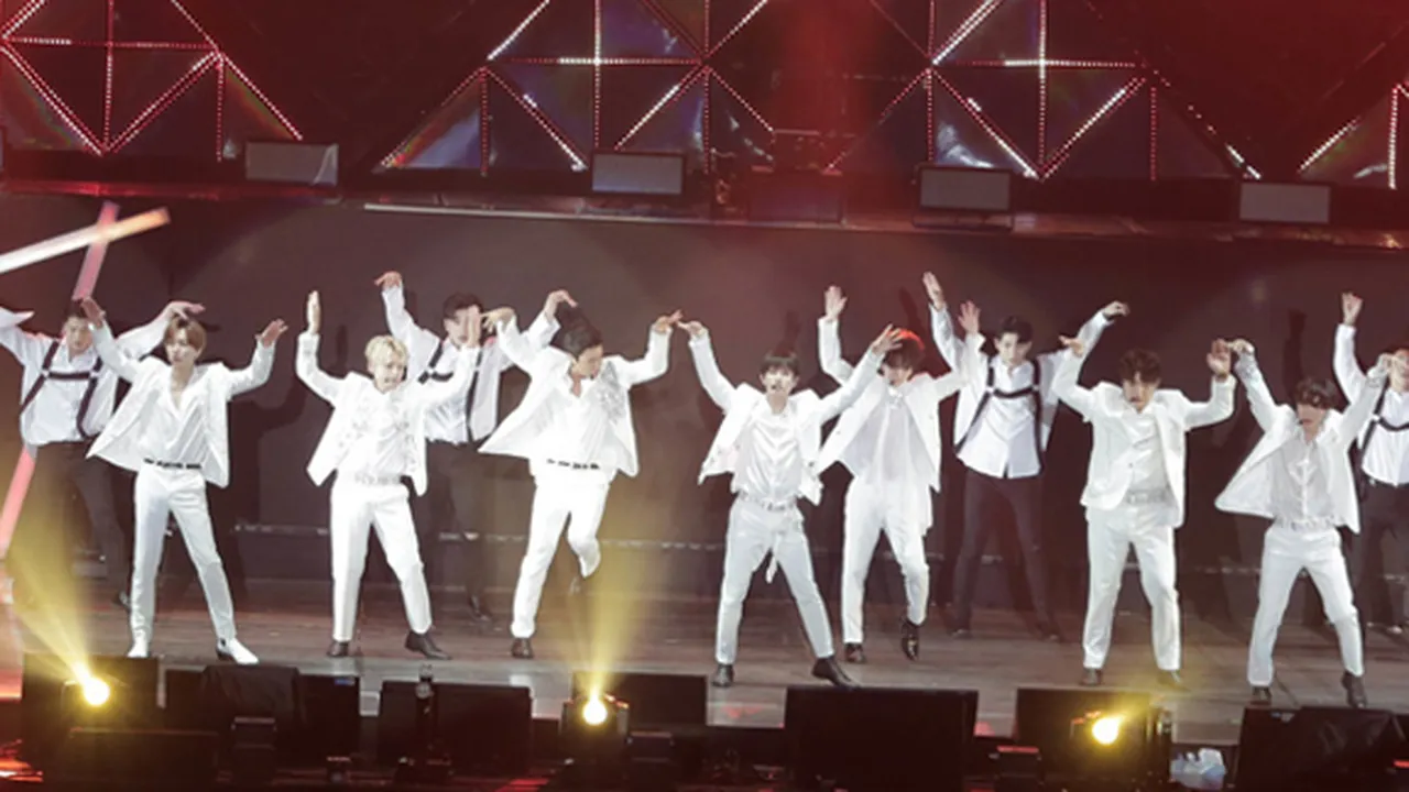 Bertemu dengan Jokowi, Leeteuk Super Junior Akui Punya Pacar di Indonesia