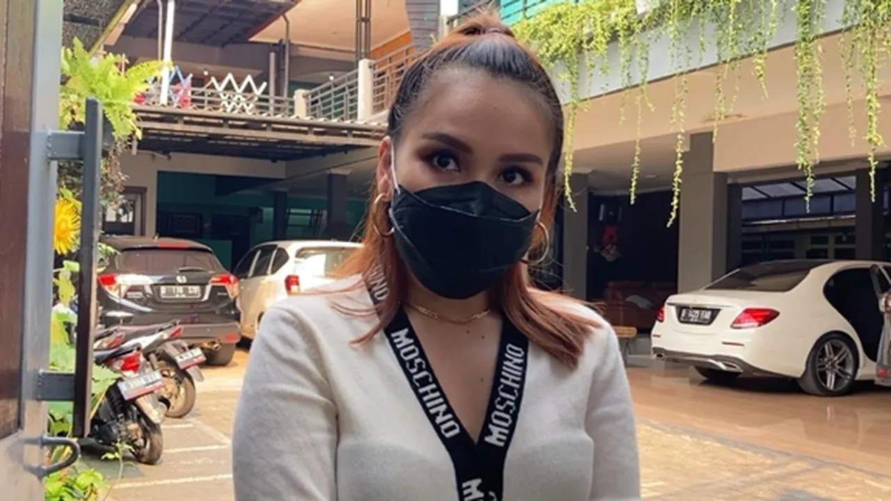 Biang Kerok Pengujar Kebencian Terhadap Dirinya Terciduk, Ayu Ting Ting Ucapkan Terima Kasih Pada Semua Penggemarnya