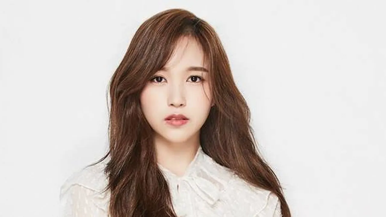 Bikin Heboh, Mina TWICE Ikut Tampil 'Feel Special' di Konser TWICELIGHTS Jepang