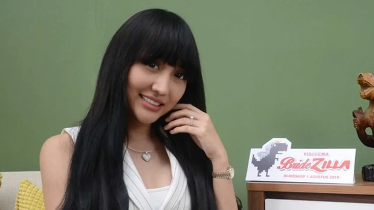 Bikin Kesal, Ini Alasan Mantan Bos Salon Minta Lucinta Luna Berhenti Kerja