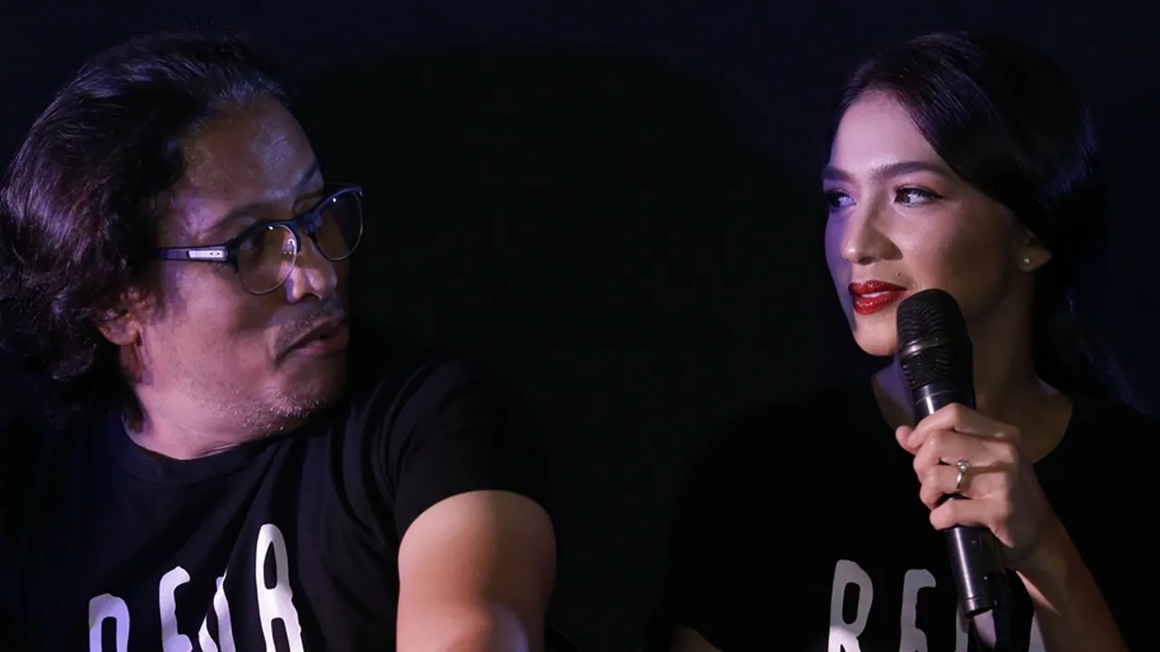 Bikin Status Galau, Angel Karamoy Dikabarkan Putus Dengan Jose Poernomo Bikin Status Galau, Angel Karamoy Dikabarkan Putus Dengan Jose Poernomo