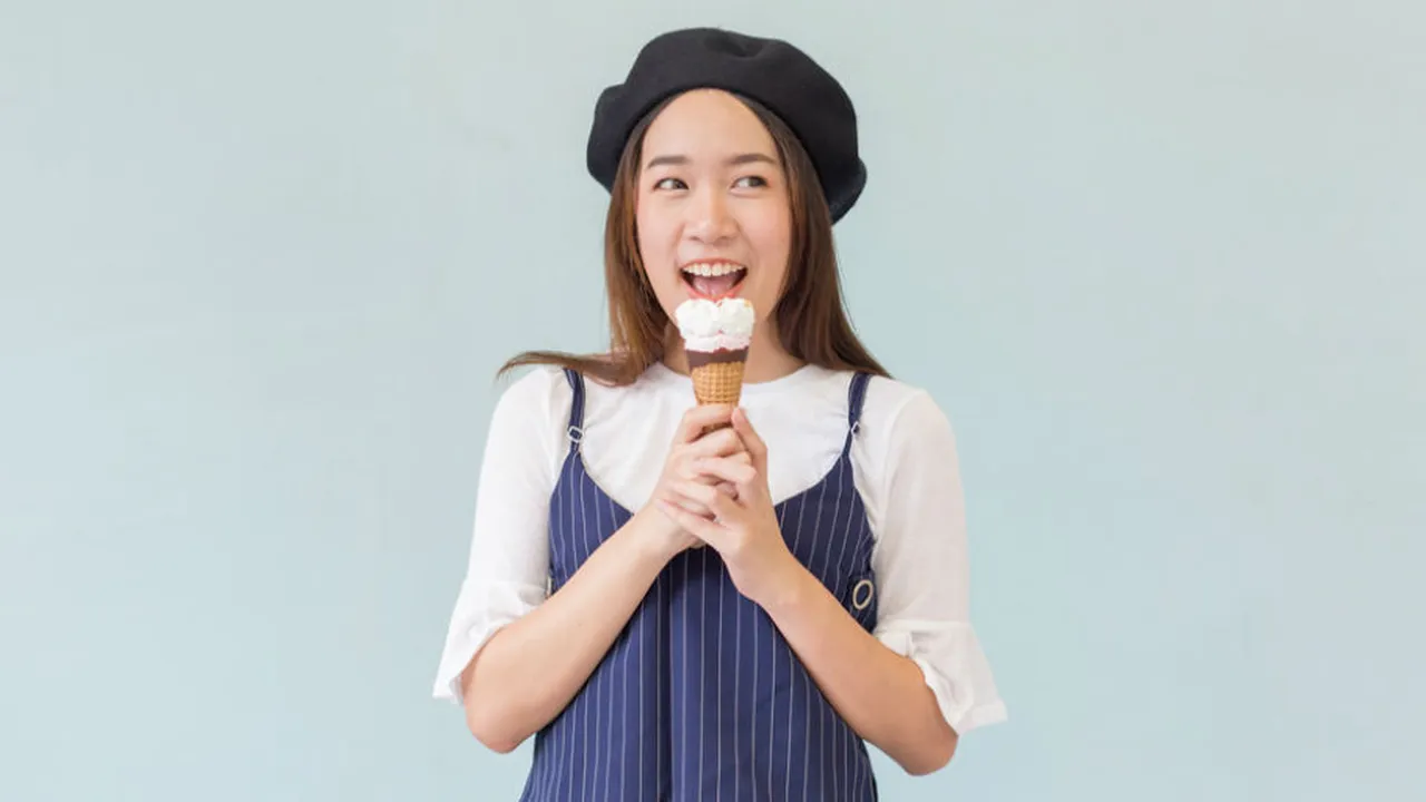 #BikinSemuaJadiHappy Meski #DiRumahAja, Enakin Pakai Es Krim Wall's Salah Satunya