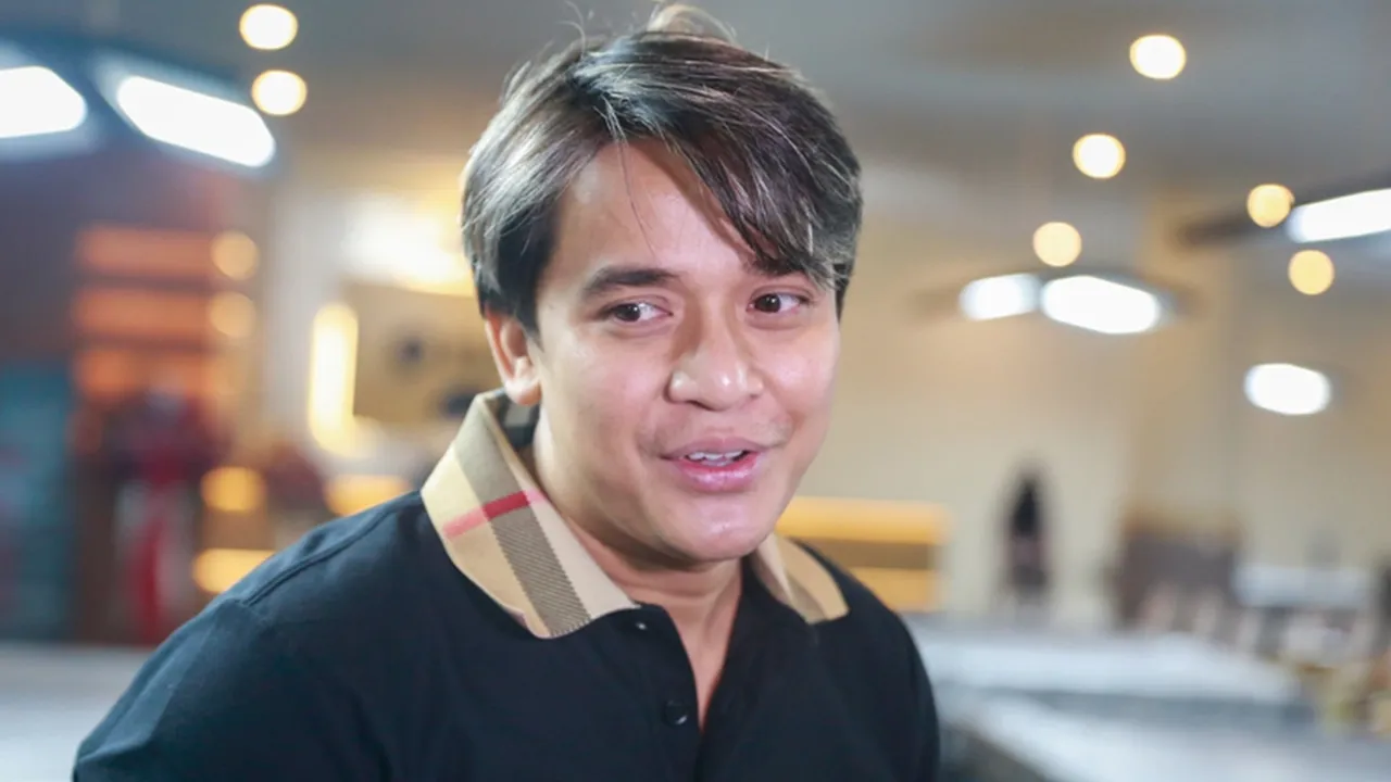 Billy Syahputra Bakal Bawa Pria ini Untuk Menemani ke Pernikahan Chand Kelvin Billy Syahputra Bakal Bawa Pria ini Untuk Menemani ke Pernikahan Chand Kelvin