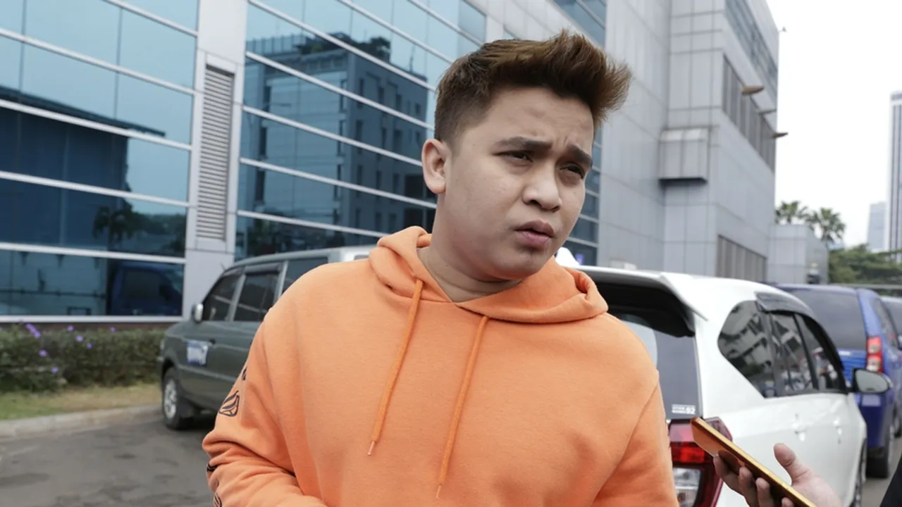 Billy Syahputra Bicara Soal Pacaran Beda Agama Dengan Elvia Cerolline
