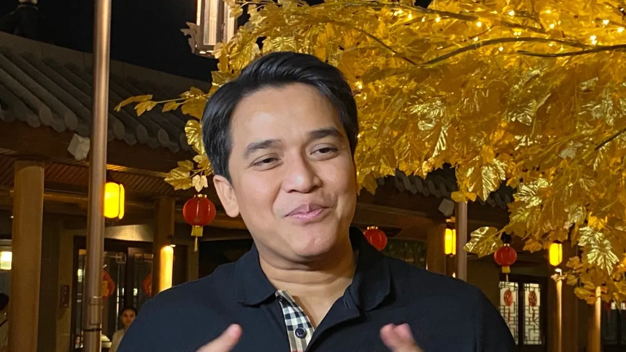Billy Syahputra Bocorkan Paras Sang Buah Hati yang Berwajah Bule