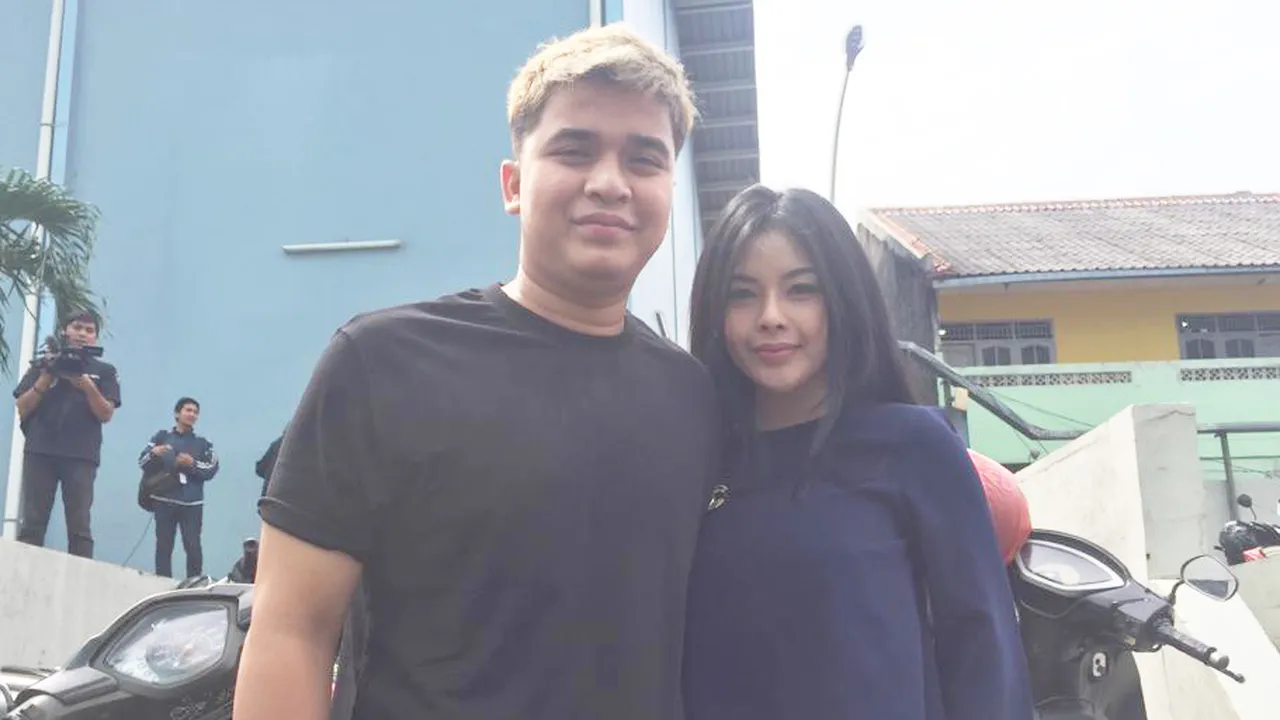 Billy Syahputra Mengaku Kenal Pacarnya Dari Teman Lewat Video Call