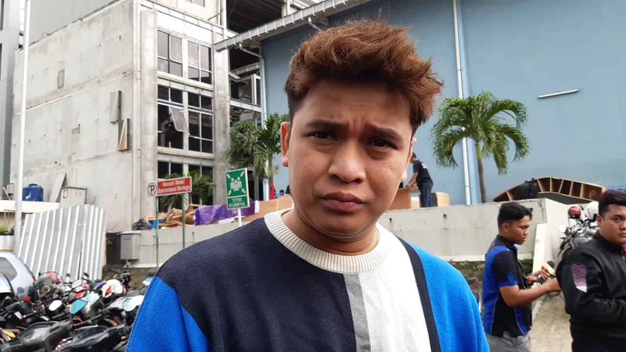 Billy Syahputra Ulang Tahun, Nikita Mirzani Beri Kado Spesial Selain Doa Billy Syahputra Ulang Tahun, Nikita Mirzani Beri Kado Spesial Selain Doa