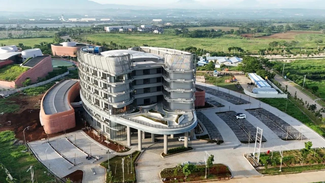BINUS @Semarang Buka Beasiswa Hingga 100 Persen, Siapkan Talenta Digital dan AI untuk Masa Depan