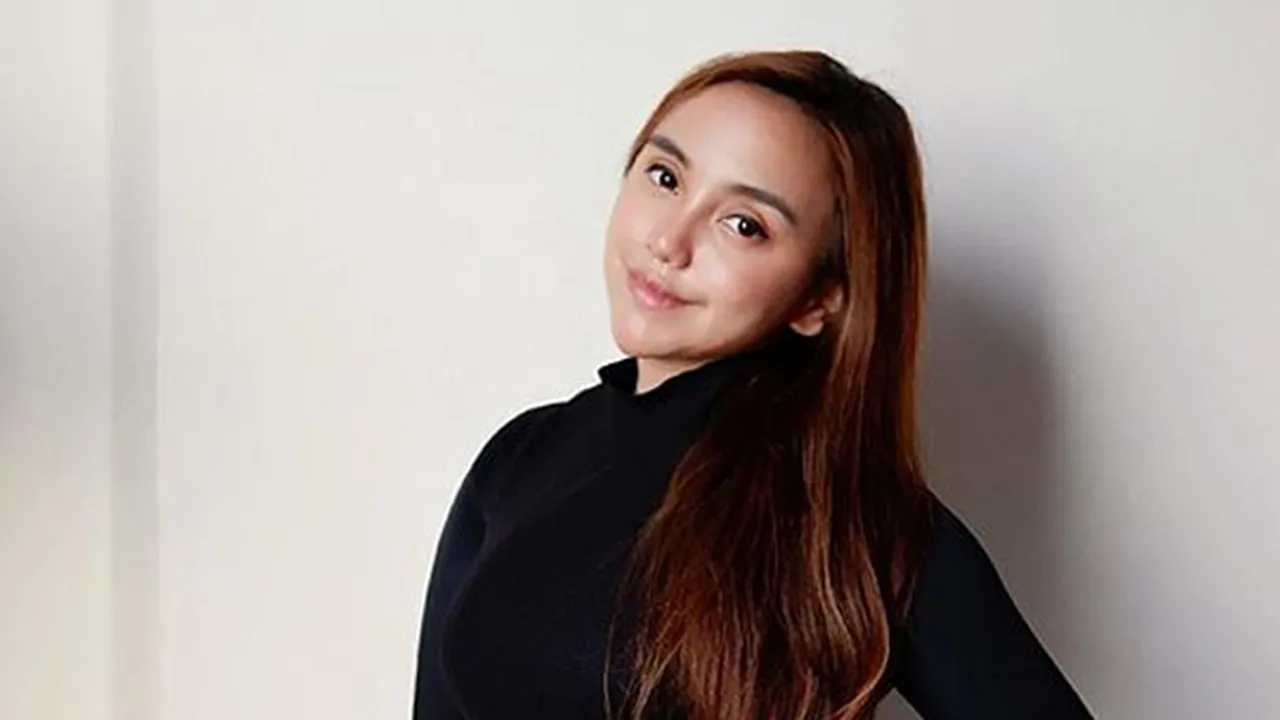 Block Nomor WA, Salmafina Sunan Putus Dari Pacar Bulenya?