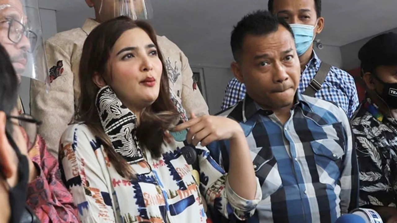 Bongkar Rahasia Ranjang, Ashanty Mengaku Punya Banyak Koleksi Baju 'Gemas'