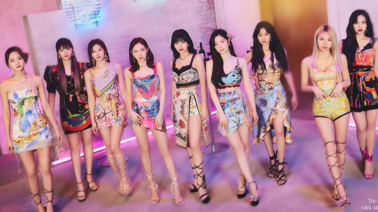 Bosan Dengan Rutinitas Monoton? 5 Lagu TWICE Ini Bisa Menaikkan Mood-mu Dalam Menjalani Week Days!