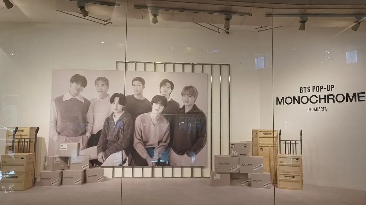 BTS POP-UP: MONOCHROME Resmi Dibuka di Jakarta, Ada Banyak Photo Zone Menarik!